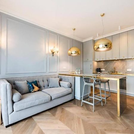 Luxury Garden Apartment Warsaw Exterior photo