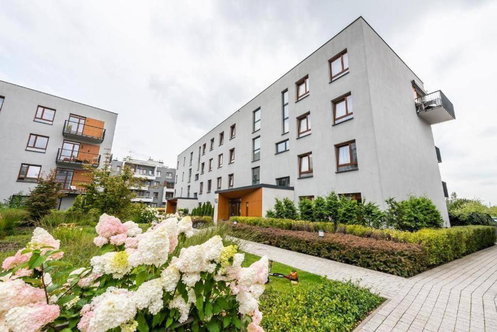 Luxury Garden Apartment Warsaw Exterior photo